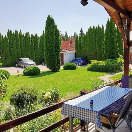 Bequem Eingerichtete Mit Grossem Garten By Interhome Zalakaros