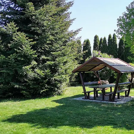 Bequem Eingerichtete Mit Grossem Garten By Interhome Apartament