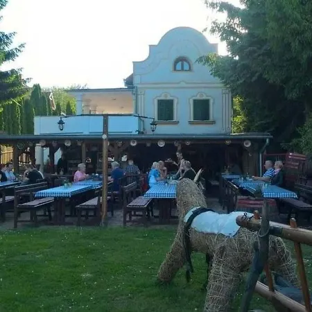 Bequem Eingerichtete Mit Grossem Garten By Interhome Apartament