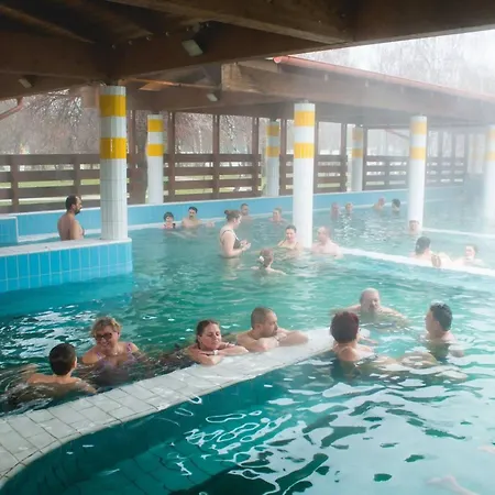 Apartament Bequem Eingerichtete Mit Grossem Garten By Interhome Zalakaros