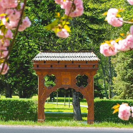 Apartament Bequem Eingerichtete Mit Grossem Garten By Interhome *