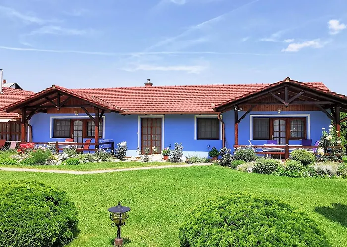 דירה Bequem Eingerichtete Mit Grossem Garten By Interhome