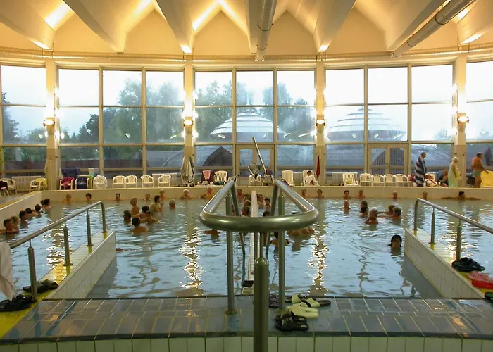 Bequem Eingerichtete Mit Grossem Garten By Interhome Апартаменты Залакарош