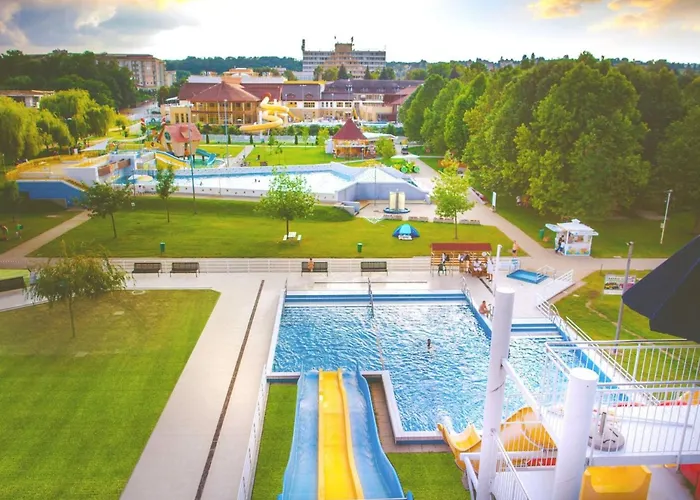 Bequem Eingerichtete Mit Grossem Garten By Interhome