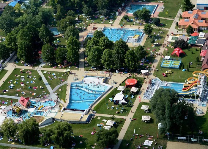 דירה Bequem Eingerichtete Mit Grossem Garten By Interhome